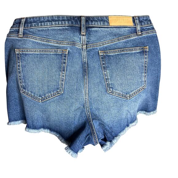 Denim by PINK High-Rise Jean Shorts Medium Wash - Picture 3 of 6